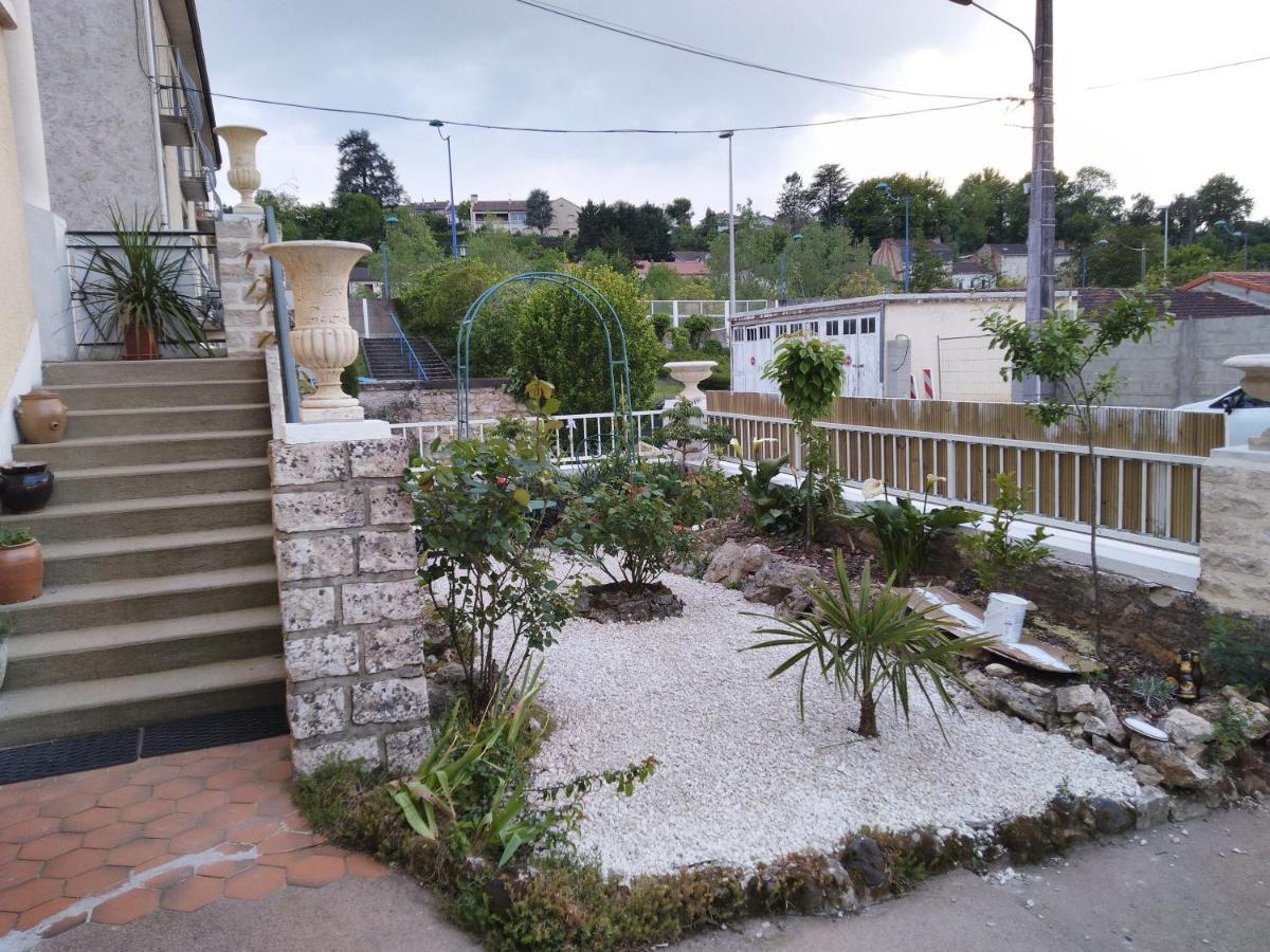 Chambre Cesar B&B- Au 1Er - Villa Chaumonty Perigueux Exterior photo